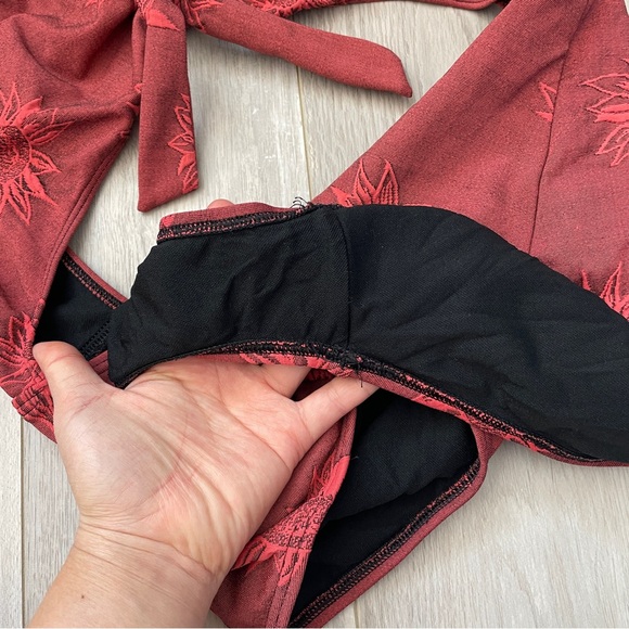 Urban Outfitters Swimsuit floral textured cut out one piece womens Red (large) - Picture 7 of 7